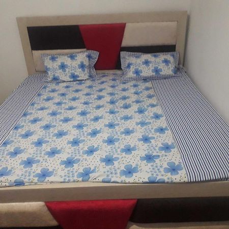 Oyo Golden Inn Hotel Meerut Eksteriør billede