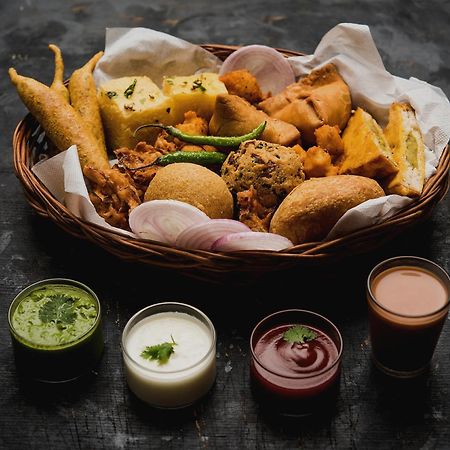 Oyo Golden Inn Hotel Meerut Eksteriør billede
